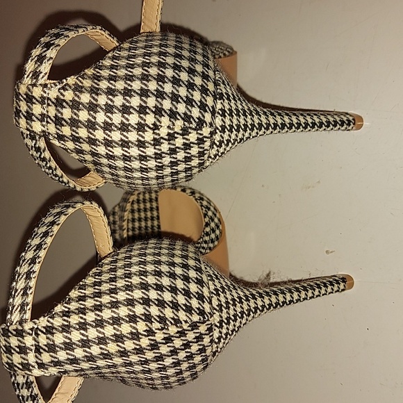 Houndstooth Heels - Picture 3 of 6